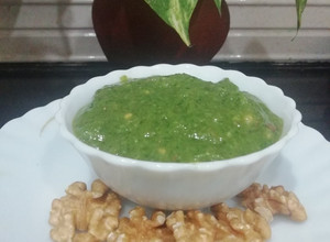 A picture of Walnut & Coriander Chutney.