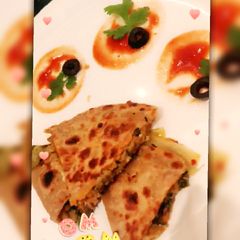A picture of Chatpati chapati sandwich.