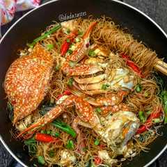 A picture of Bihun Rajungan.