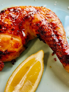 Una foto de Pollo a la miel y limón en freidora de aire