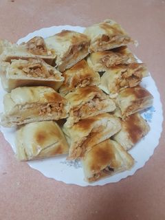 صورة لوصفة فطيرة الدجاج وجبن موزاريلا