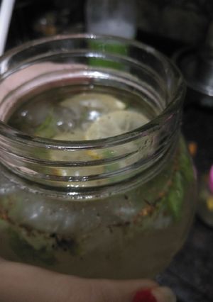 A picture of Mint lemon mojito.