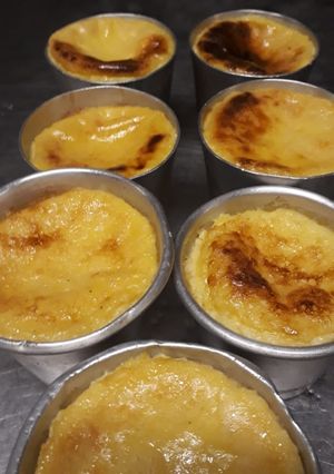 Una foto de Flan casero de naranja