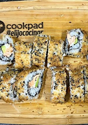 Una foto de Hot Rolls (sushi caliente) 🍱