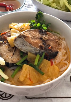 Hình của món Cá ngừ kho thơm/Bún cá ngừ ĐN.