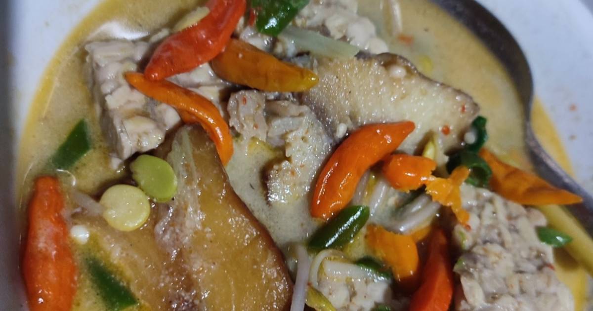 Resep Ikan Pari Asap Masak Santan Pedas Oleh Fajri Yusnita Cookpad