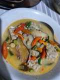 Ikan pari asap masak santan pedas