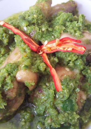 Foto resep "Ayam Gulai Lado Hijau"