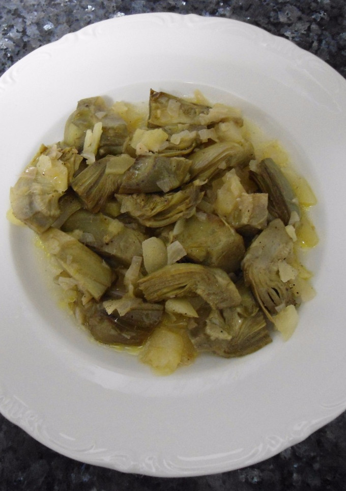 Una foto de Alcachofas en salsa de mostaza