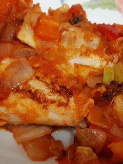 Una foto de Cogote de merluza con hortalizas, sabor Cookpad