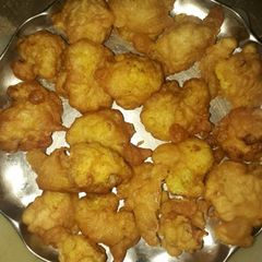 A picture of Gobi vada.