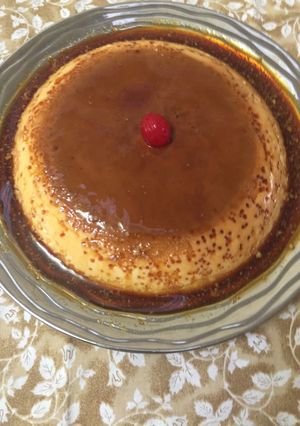 Una foto de Flan con Baileys y caramelo de café😋🍮☕️