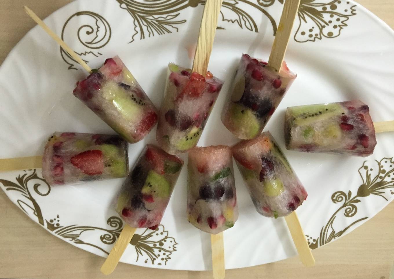 Fruity juicy candy