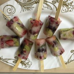A picture of Fruity juicy candy.