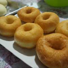 A picture of Donat tanpa kentang.