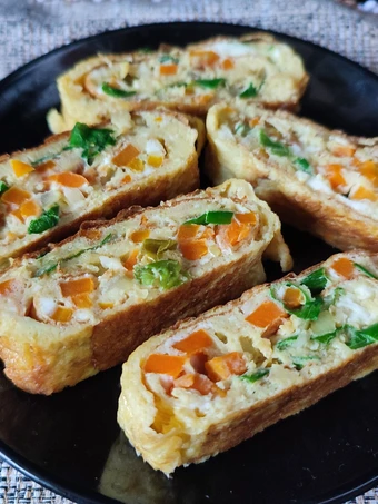 Langkah Gampang Membikin Resep Gyeran Mari / Telur Dadar Gulung Sayur Korea yang Uenak Anti Ribet, Bikin Ngiler