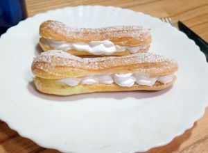 Una foto de Eclairs