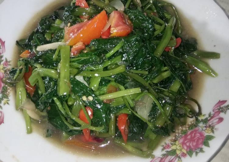 Resep Cah kangkung wangi lengkuas Anti Gagal