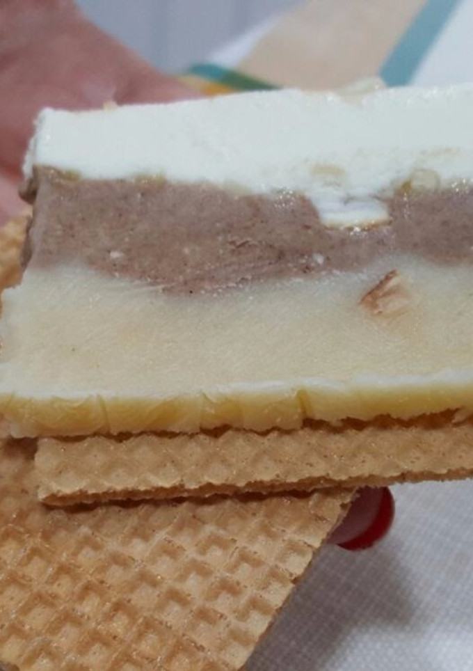 Una foto de Barra de helado de tres sabores con tm5