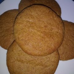 A picture of Ginger biscuits.