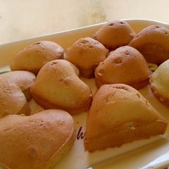 A picture of Vanilla cake.
