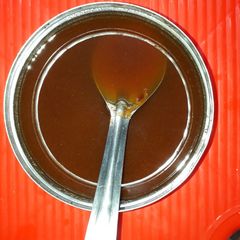 A picture of Tamarind chutney.