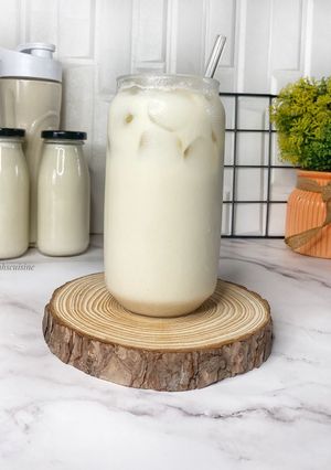 A picture of Coconut drink.