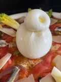 Carpacho de tomate Rosa y burrata……increíble y refrescante…….😜😜😜