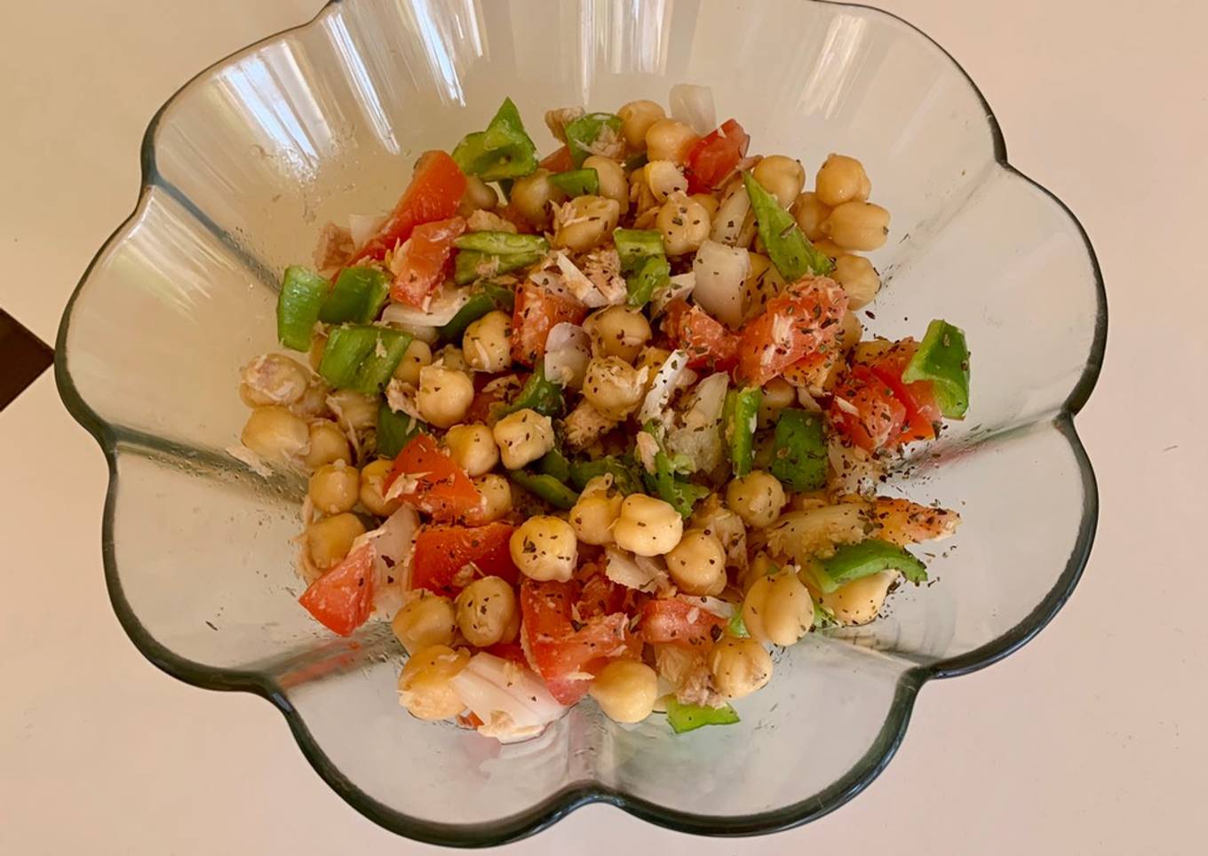 Ensalada de garbanzos con atún