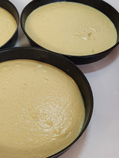 A picture of Yellow Cake from Scratch.