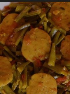 ગુવાર ઢોકળી (Guvar Dhokli Recipe In Gujarati) રેસીપી મુખ્ય ફોટો