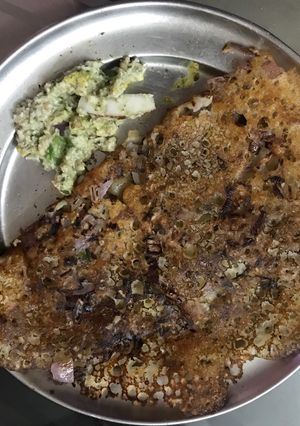 A picture of Onion Rava Dosa.