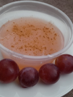 Una foto de Uvas en mazamorra