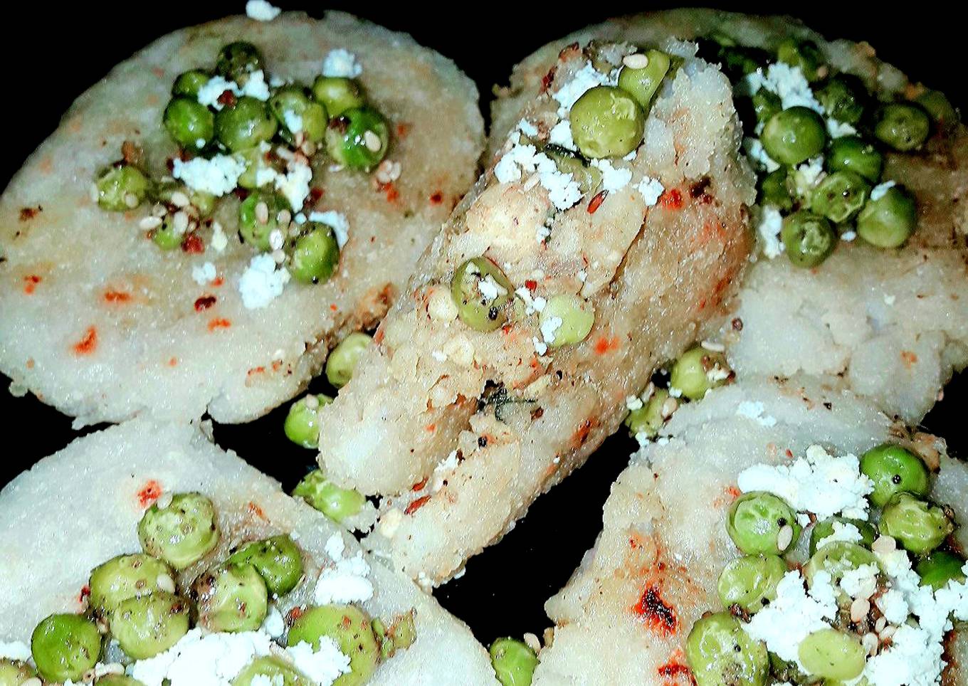 Aloo Mutter Paneer in Poha Packets