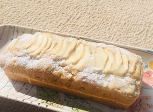 Una foto de Budín de manzana! 🍎 Húmedo y súper fácil!