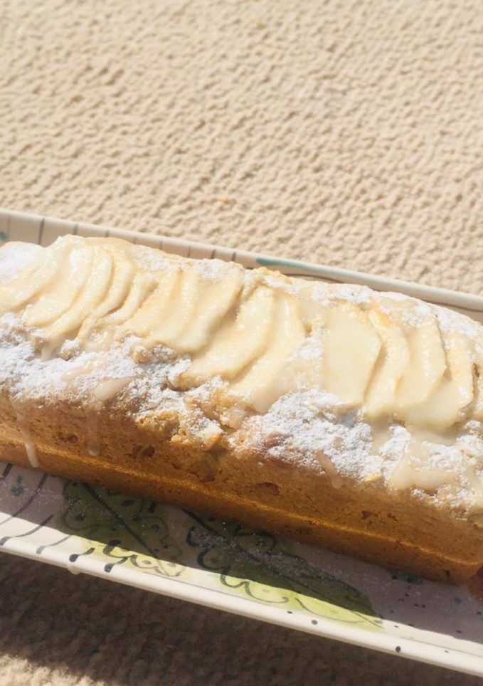 Una foto de Budín de manzana! 🍎 Húmedo y súper fácil!