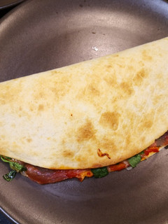 Una foto de Piadina de Jamón serrano