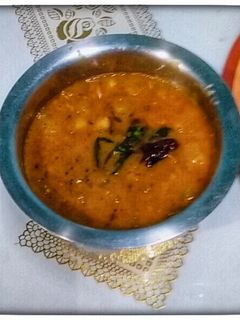 கொண்டைக்கடலை நீர்ப்பூசணி அரைத்து விட்ட சாம்பார் (Kondaikadalai poosani sambar recipe in tamil) செய்முறை முக்கிய புகைப்படம்