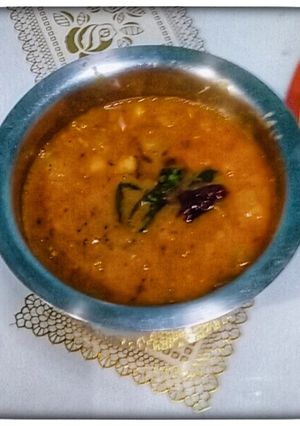 கொண்டைக்கடலை நீர்ப்பூசணி அரைத்து விட்ட சாம்பார் (Kondaikadalai poosani sambar recipe in tamil) செய்முறை முக்கிய புகைப்படம்