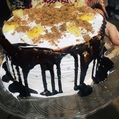 A picture of Pineapple cake.