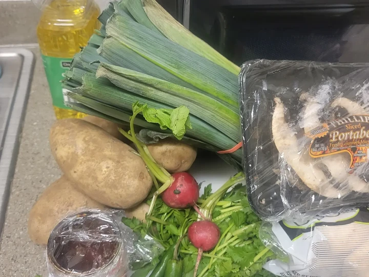 Easy Ways Make Recipes Leek and Potato Soup the Delicious Delicious.