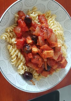 Une photo de Pâtes sauce tomate rapide au tofu