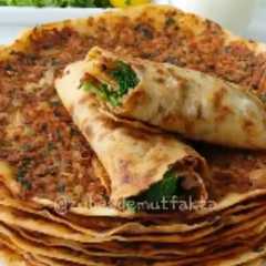 فطيرة اللحم التركيه بدون فرن 😋-レシピのメイン写真