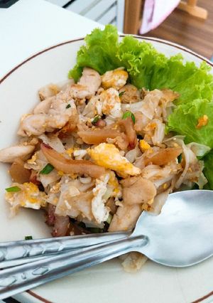 รูปของ ก๋วยเตี๋ยวคั่วไก่