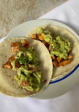 A picture of Salmon Tacos.