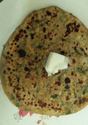 मेथी परांठा विथ पनीर स्टाफिंग (Methi parantha with paneer stuffing recipe in hindi) रेसिपी मुख्य फोटो