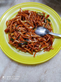हक्का नूडल्स (hakka noodles recipe in Hindi) रेसिपी मुख्य फोटो