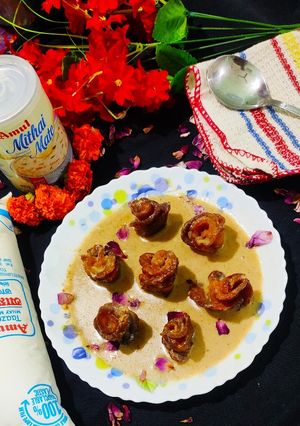 দুধে ভেজানো গোলাপপিঠে(dudhe bhejano golap pithe recipe in bengali) রেসিপির প্রধান ছবি