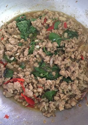 รูปของ หมูหมักผัดกะปิ