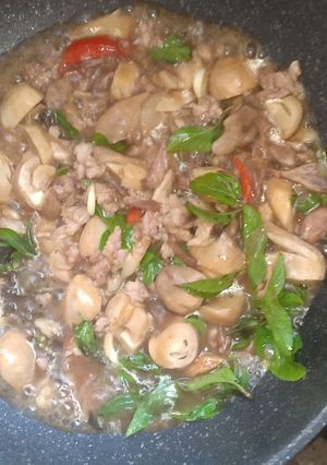รูปของ ผัดเห็ดฟางหมูสับ